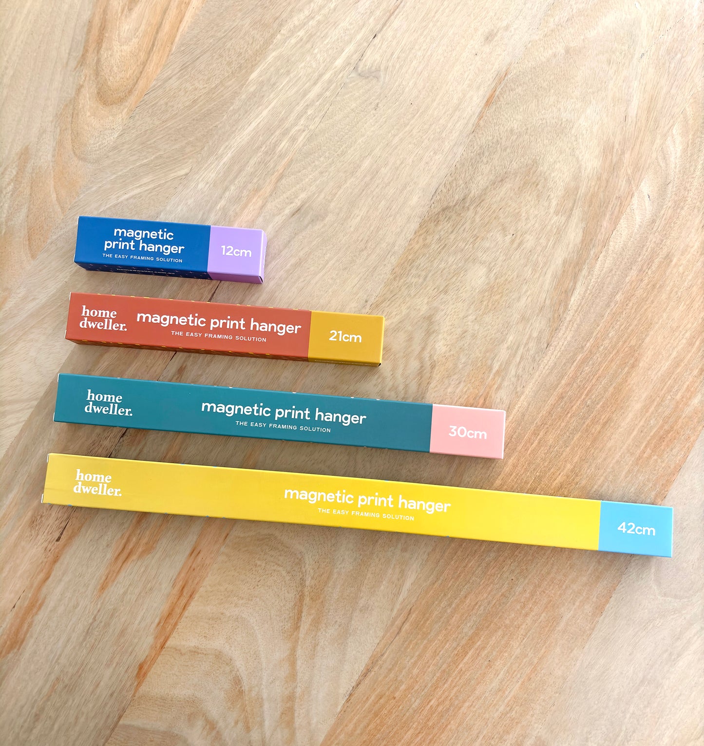 Magnetic Print Hanger
