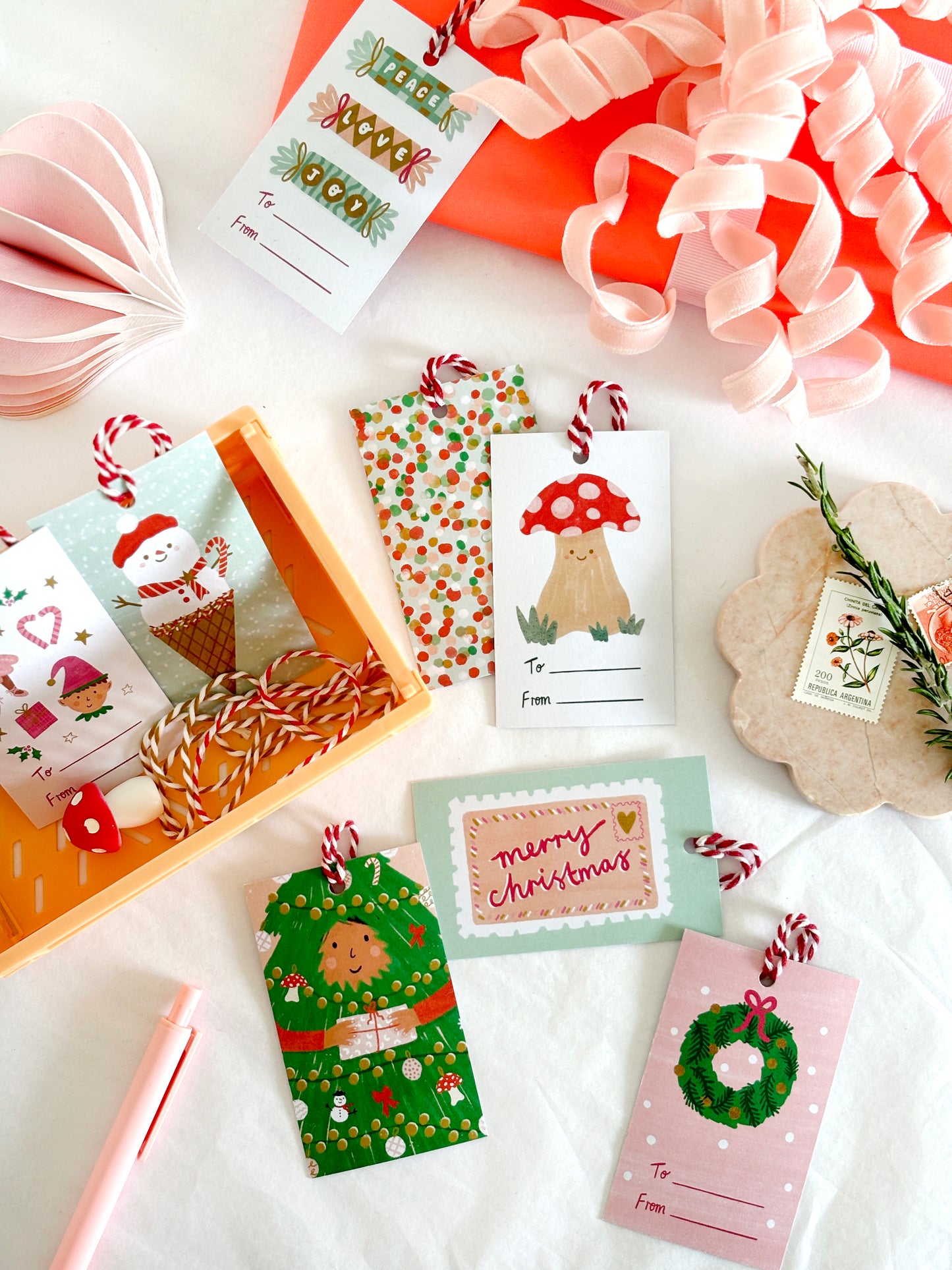 Festive Gift Tag Set - 8 Christmas Tags + String