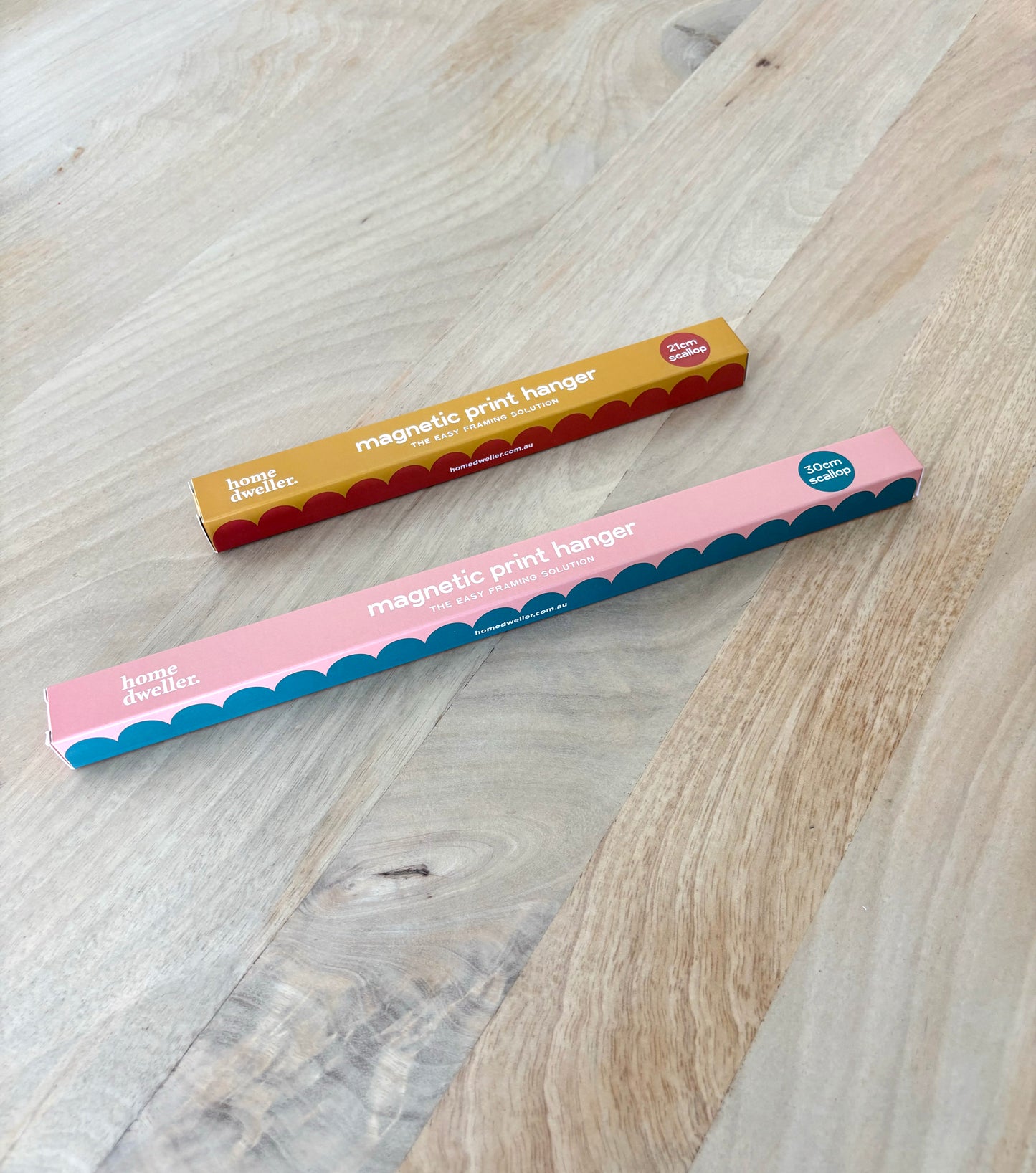 Magnetic Print Hanger - Scallop